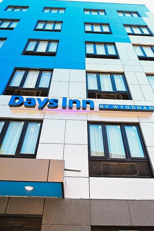 *** Hotel Days Inn By Wyndham Bronx Nyc New York United States