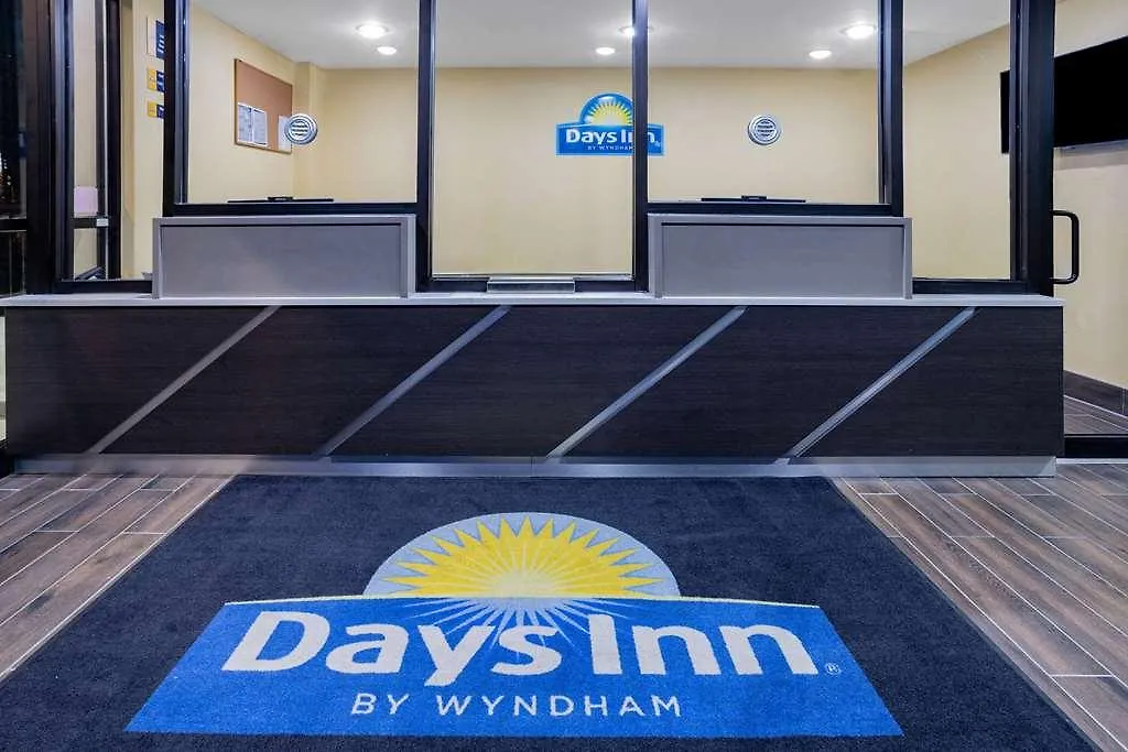 Days Inn By Wyndham Bronx Nyc New York United States